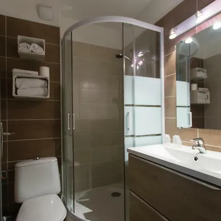 Hotel Albizzia 3*