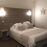 Albizzia Otel 3*